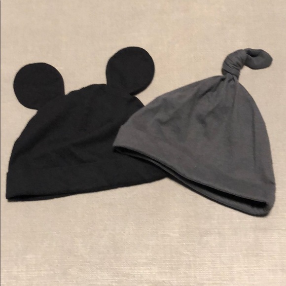 Disney Other - Disney 24 Months Hats